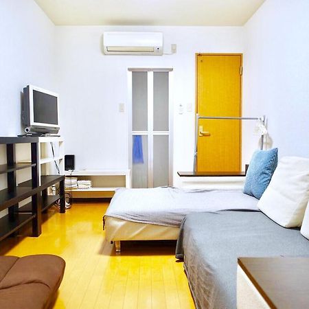 Central Osaka House Umeda Namba מראה חיצוני תמונה